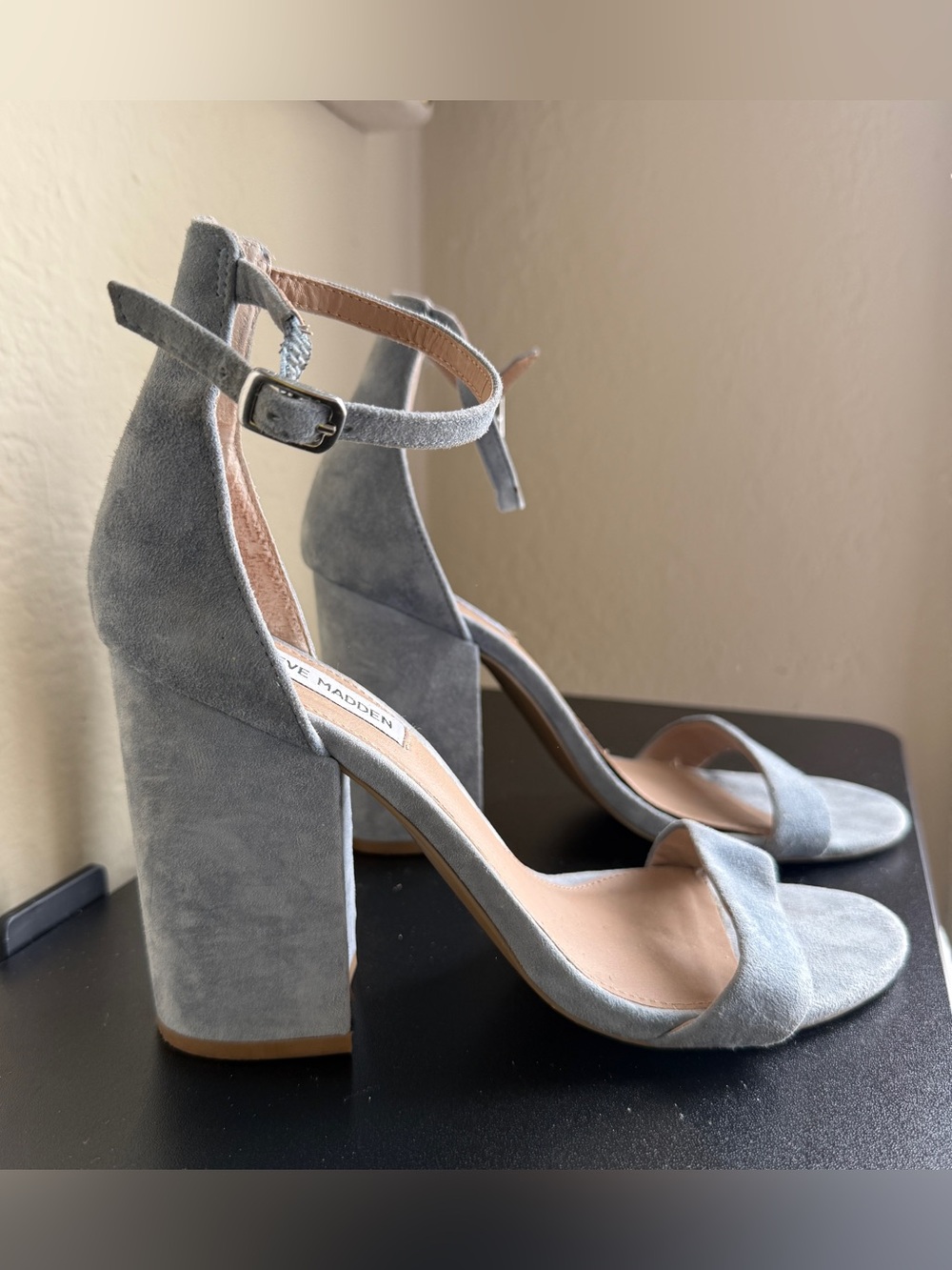 Steve Madden Sz 9M Lt. Blue Suede Block Heel Ankle Strap